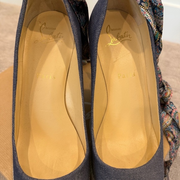 Christian Louboutin Demim Wedge Espadrille with Floral Accent Sz 8 Excellent - Picture 8 of 9